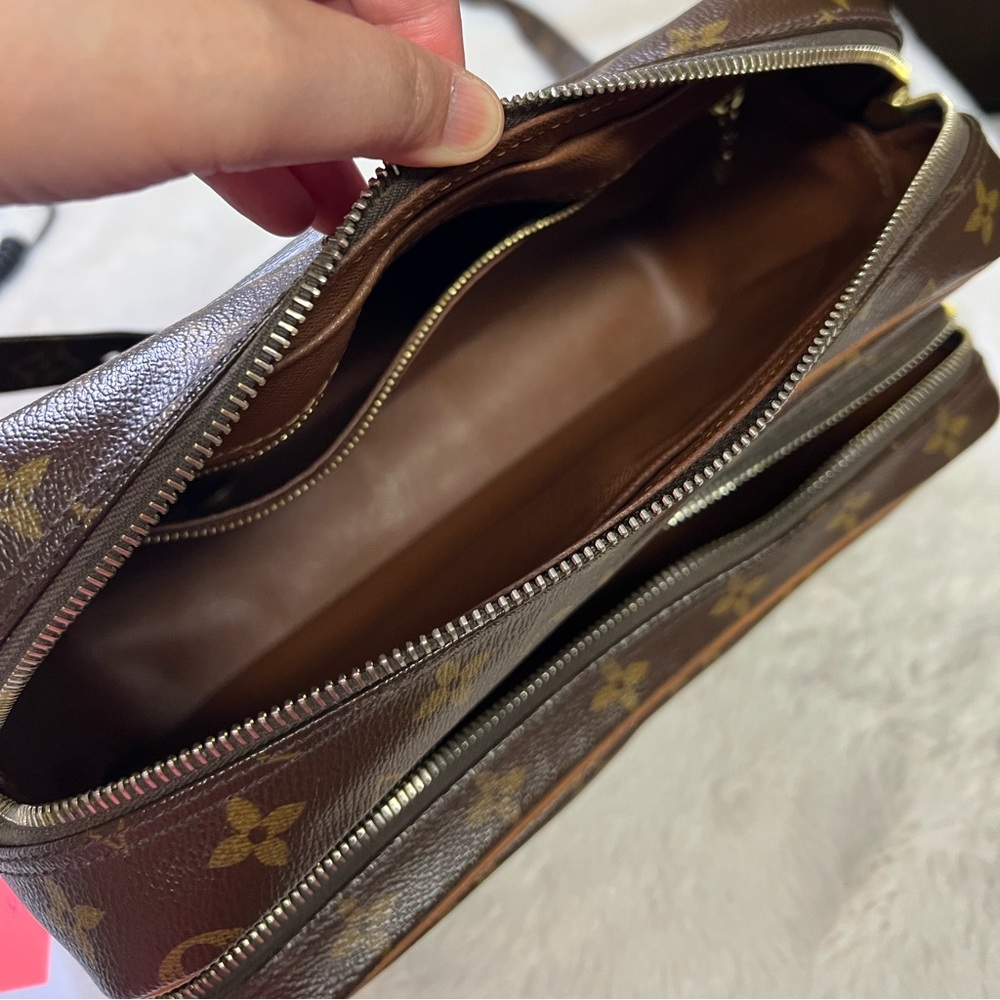 Louis Vuitton Brown Monogram Messenger Bag with Dark Leather Trim - Picture 8 of 8